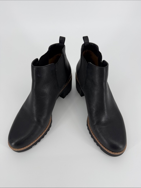 Everlane Shoes - Everlane | Black Leather Chelsea Ankle Boots | Size 9